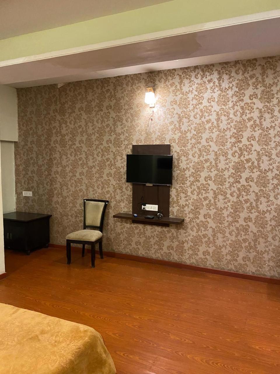 Hotel Skylark ナーグプル エクステリア 写真